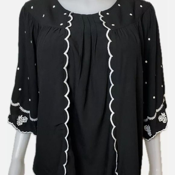 LOFT Black and White Ruffled 3/4 Sleeve Blouse NWOT - Picture 1 of 7